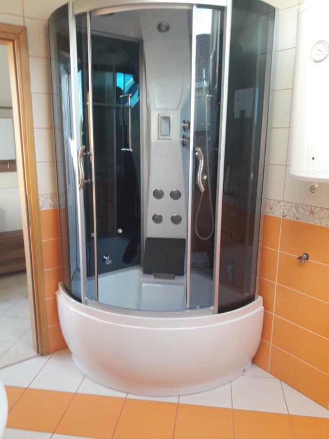 Apartmani Kuzmic Vrsi Esterno foto