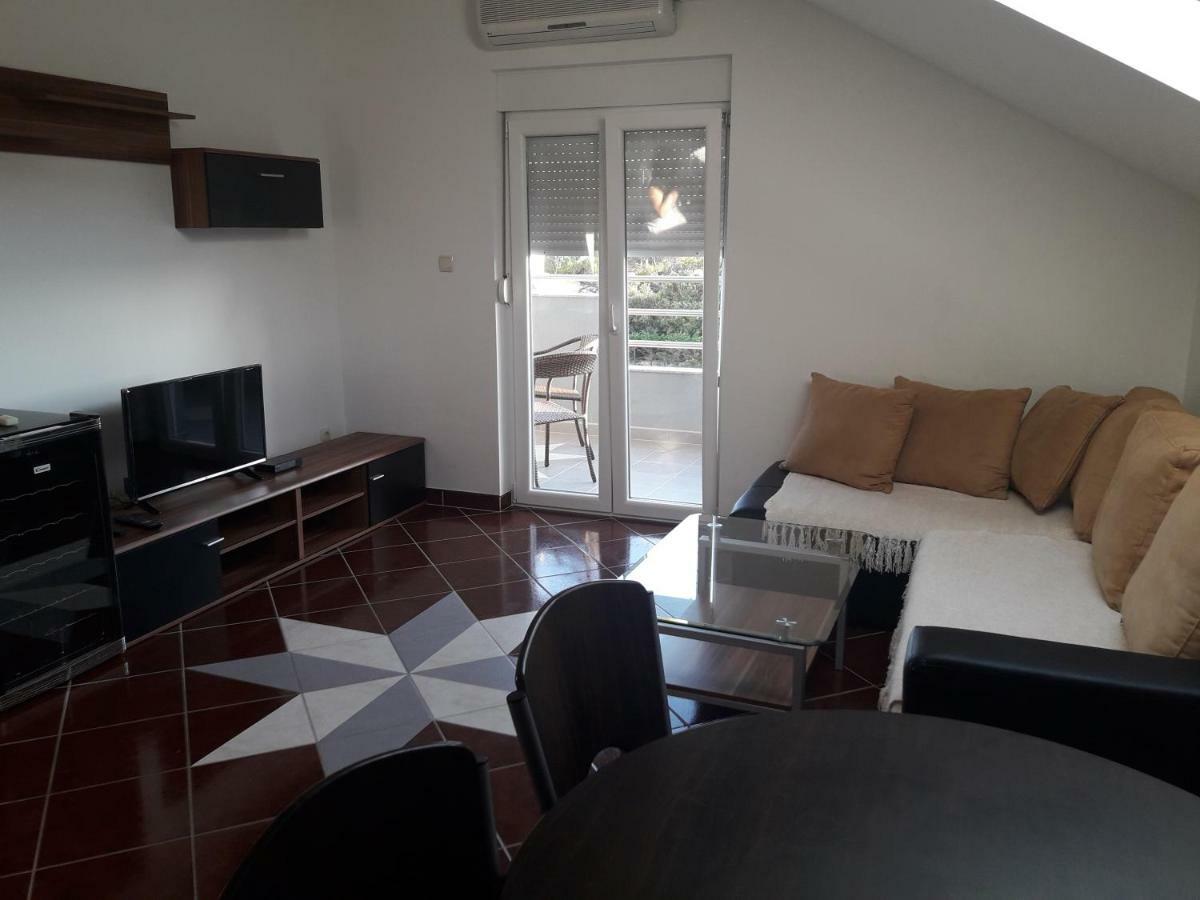 Apartmani Kuzmic Vrsi Esterno foto